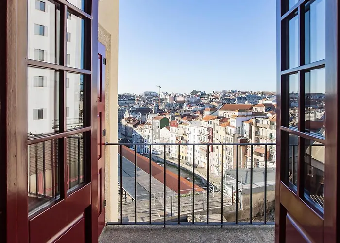 Apartmán Central Studio W/ Ac, Views & Balcony By Lovelystay