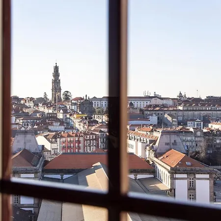 Apartment Central Studio W/ Ac, Views & Balcony By Lovelystay