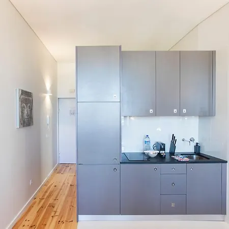 公寓 Central Studio W/ Ac, Views & Balcony By Lovelystay