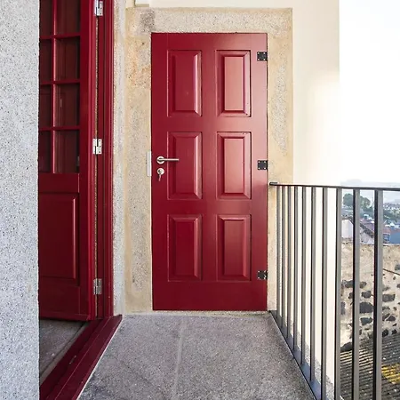 شقة Central Studio W/ Ac, Views & Balcony By Lovelystay *