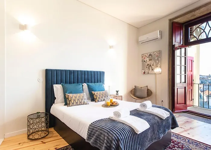 Central Studio W/ Ac, Views & Balcony By Lovelystay Appartement