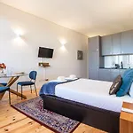 Central Studio W/ Ac, Views & Balcony By Lovelystay Apartmán *